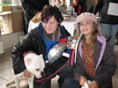 Platz 2 ging an *Flocke*, die eine ganze Reihe an Kunststcken prsentierte.